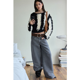 Postrzępiony sweter