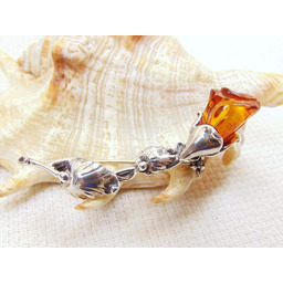 Broszka srebrna z bursztynem 443-23