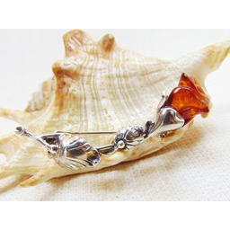 Broszka srebrna z bursztynem 443-24