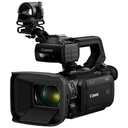 Canon XA70