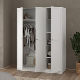 Szafa trzydrzwiowa biała mat 147 x 200 cm