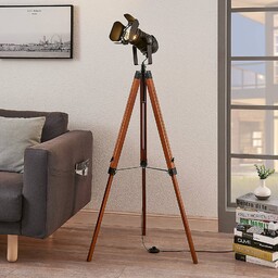 Lindby Drewniana lampa stojąca Hilma z trójnożną podstawą
