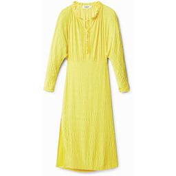 Sukienka średniej długości z teksturowanej tkaniny