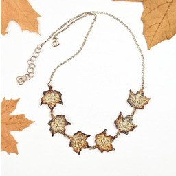 Kolia z 6 listkami klonu srebrna