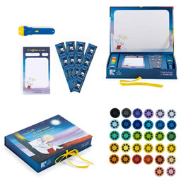 Teatrzyk małe kino z projektorem latarką 32 historie