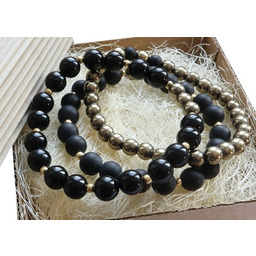 Zestaw trzech bransoletek z kamieni czarno złoty 8439