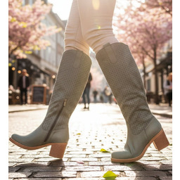 Zielone kozaki damskie na obcasie