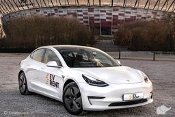 Jazda Teslą Model 3