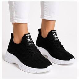 Czarne wsuwane buty sportowe