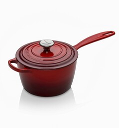 Le Creuset Signature Żeliwny rondel z uchwytem odpornym
