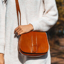 Torebka skórzana listonoszka DAN-A T252 camel