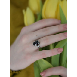 Pierścionek z onyksem VIII