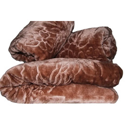 Komplet tłoczonych narzut na kanapę i fotele kakaowy