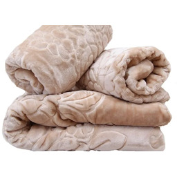 Komplet tłoczonych narzut na kanapę i fotele piaskowy