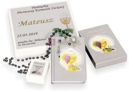 Książeczka i różaniec w eleganckim pudełeczku z imieniem