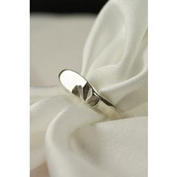 Pakamera Srebrny sygnet damski minimalistyczny, grawer, prezent