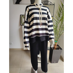 Masełkowy dres oversize z kapturem - paski czarny