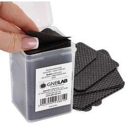 Waciki bezpyłowe perforowane do paznokci czarne 5x5 cm