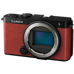 Panasonic LUMIX S9 - pełnoklatkowy aparat bezlusterkowy, czerwony,