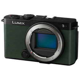 Panasonic LUMIX S9 - pełnoklatkowy aparat bezlusterkowy, zielony,