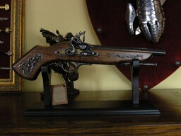 ZDOBIONY WŁOSKI PISTOLET SKAŁKOWY (W175)
