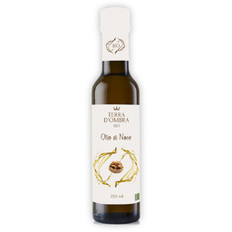 OLEJ Z ORZECHÓW WŁOSKICH TŁOCZONY NA ZIMNO BIO