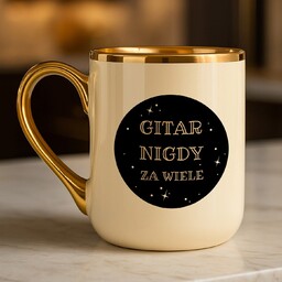 Kubek ceramiczny ze złotym rantem i uchem