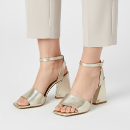 Chebello Złote Eleganckie Sandały Obuwie Damskie Ze Skóry