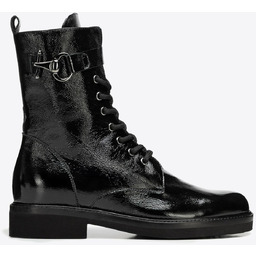 Skórzane botki z ozdobnym paskiem i klamrą czarne