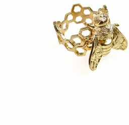 Pierścionek z plastrami miodu i pszczołą pozłacany