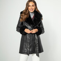 Damska kurtka z futerkowym kołnierzem czarna