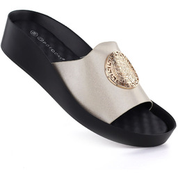 Klapki damskie na platformie złote Potocki 43326