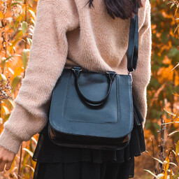 Torebka skórzana kuferek DAN-A T228 czarna