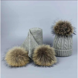 Zestaw zimowy czapka szalik z pomponem dla niemowlaka