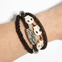 Pakamera Bransoletka - Czaszki - brązowa