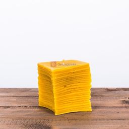 Świeca woskowa kostka rzeźbiona - 10,5cm