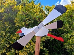 Wiatrak ogrodowy Bocian ozdoba ogrodowa 46 cm