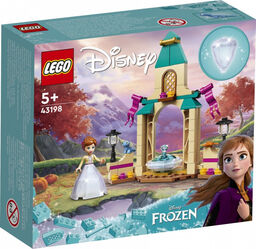 Klocki LEGO Disney Princess 43198: Kraina Lodu Dziedziniec