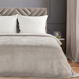 Pierre Cardin Koc narzuta 160x220 Clara 1 700g/m2