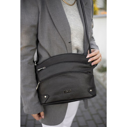 Listonoszka skórzana DAN-A t469 czarna