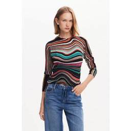 Sweter w faliste paski