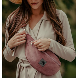 Pakamera Nerka z weluru tapicerskiego w kolorze pudrowego