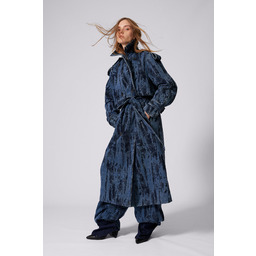 Trencz z dżinsu cieniowanego