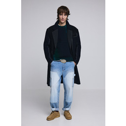 Długi płaszcz w paski