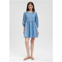 MAVI JEANSOWA SUKIENKA Z MARSZCZENIAMI I RĘKAWEM 3/4