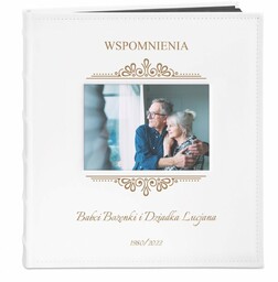 Album na zdjęcia z okienkiem i grawerem
