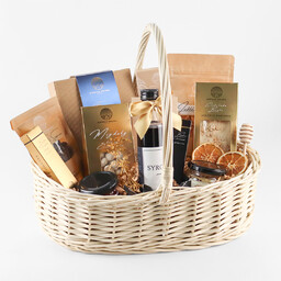 Kosz Prezentowy Malinowy Raj - syrop malinowy, migdały