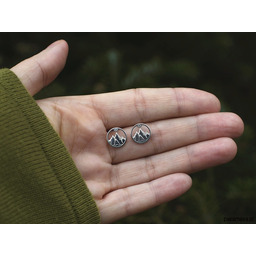 Pakamera Kolczyki srebrne góry w słońcu