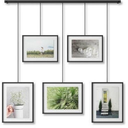 Ramka na zdjęcia wisząca multiramka Exhibit Umbra czarna