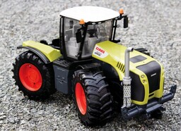 Bruder Claas Xerion 5000